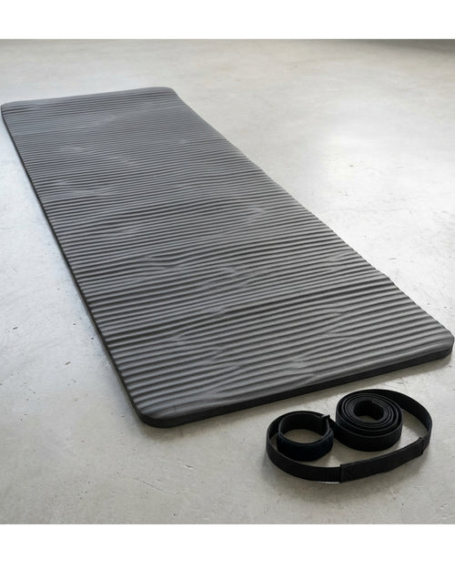 Wvkmbn Extra Thick NBR Comfort Yoga Mat Graphite - Lifestyle view